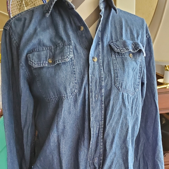 Men's shirt - Picture 2 of 3